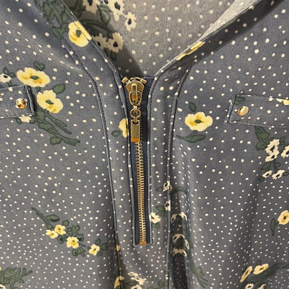 NWOT Lily Morgan Size M Polo Style Floral T shirt - Picture 2 of 5